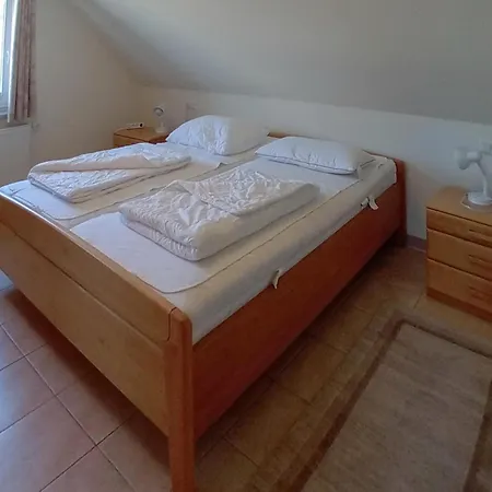 Hébergement de vacances Magnifique Maison à Avec Sauna Röbel